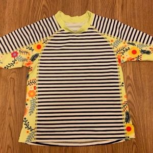Patagonia Swim Athletic rash guard tee shirt size small (8) kids girls